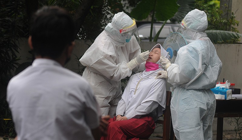 Swab Test PCR Pelajar Solo untuk Antisipasi Penyebaran Covid-19 - Bagian 2
