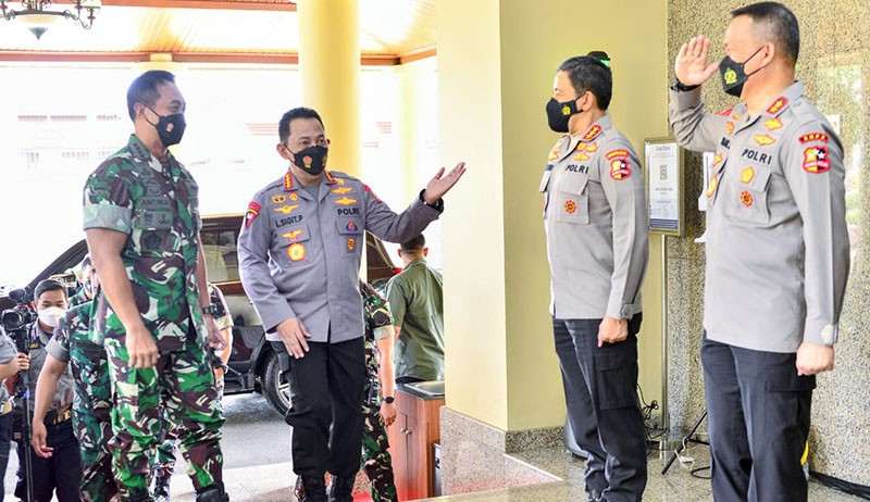 Pertemuan Panglima TNI - Kapolri Bahas Penanganan Konflik Papua - Bagian 2