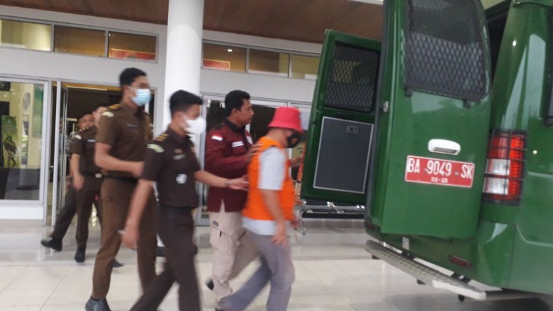 Terjerat Kasus Perjalanan Dinas Fiktif, Mantan Anggota DPRD di Pasaman Ditahan Kejaksaan