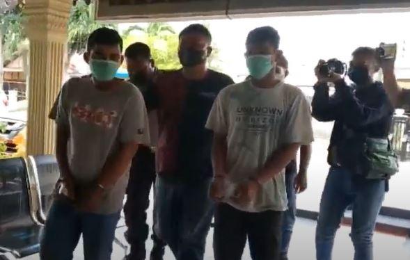 title 2 Pencuri Spesialis Rumah di Pekanbaru Tertangkap Warga, 1 di Antaranya Menangis 2 Pencuri Spesialis Rumah di Pekanbaru Tertangkap Warga, 1 di Antaranya Menangis
