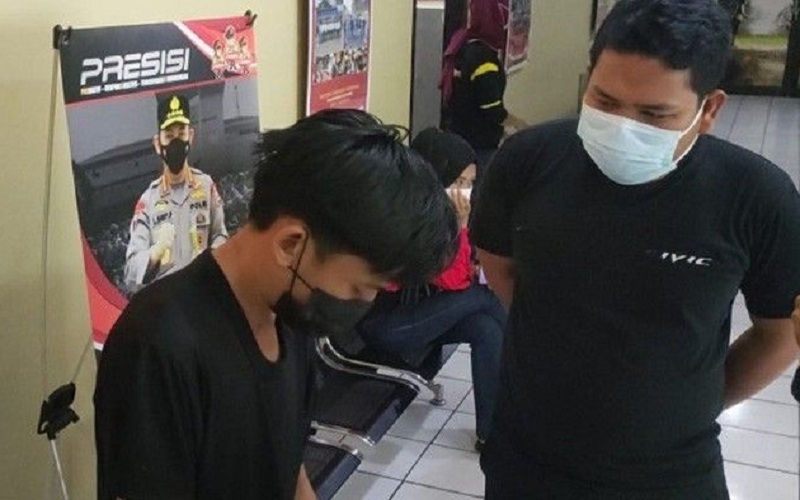 Sebar Video Syur Bersama Pacar, Pria Palembang Ditangkap Polisi 