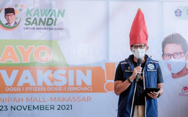 Masyarakat Serbu Sentra Vaksinasi di Makassar, Sandiaga: Pacu Terus, Ekonomi Bangkit!