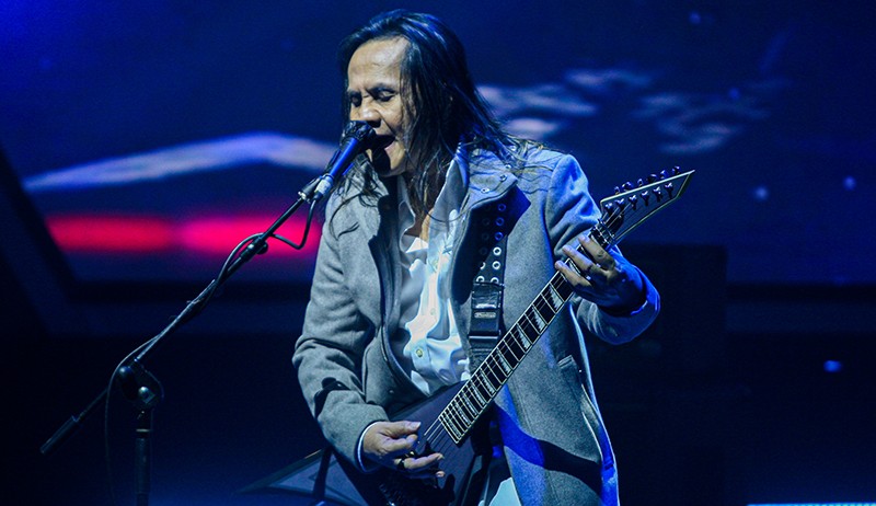 Penampilan Jamrud Gelar Konser 25 Tahun Berkarya - Bagian 2