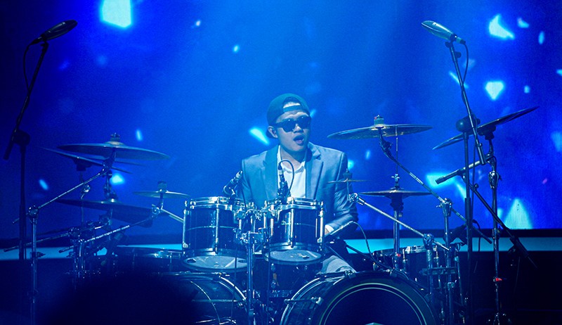 Penampilan Jamrud Gelar Konser 25 Tahun Berkarya - Bagian 4