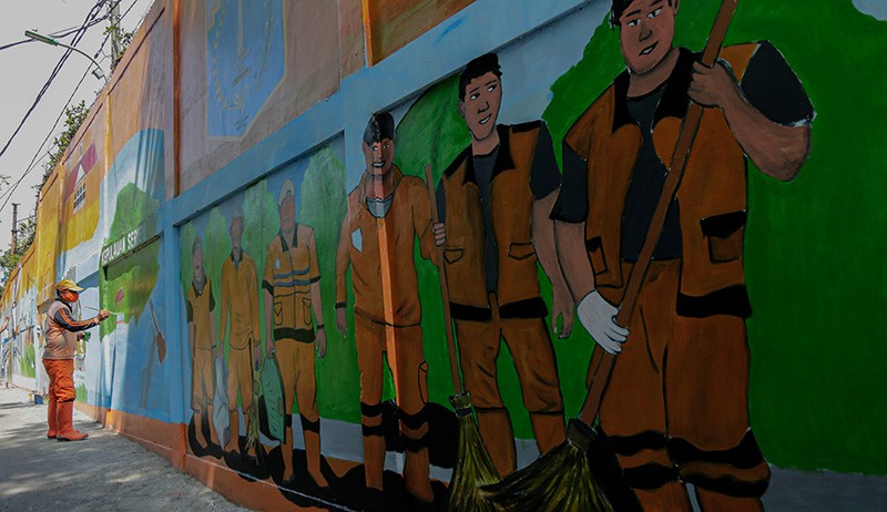 Mural Bertema Kota Jakarta Menghiasi Kawasan Tanah Kusir - Bagian 4