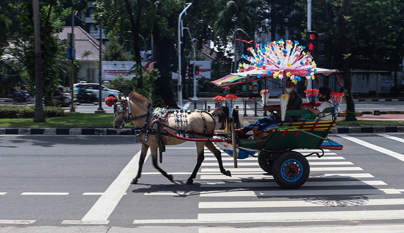 Menghabiskan Waktu Akhir Pekan dengan Naik Delman di Kawasan Monas - Bagian 4