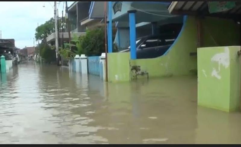 Sungai Kendal Meluap, Ribuan Rumah di 7 Kelurahan Terendam Banjir