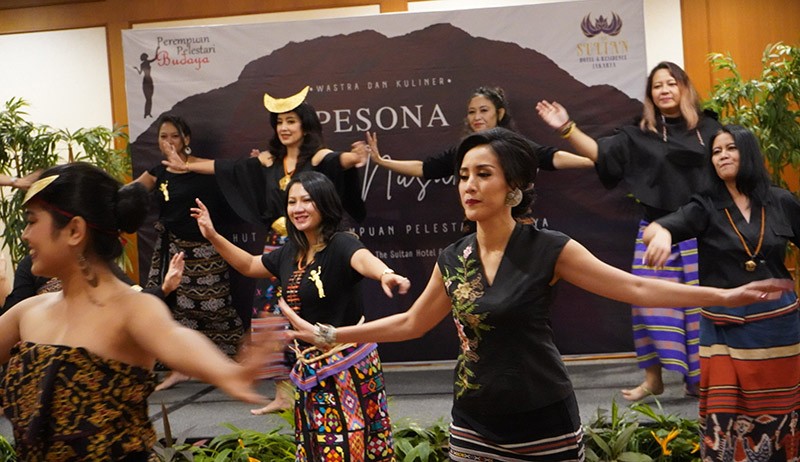 Pesona Tenun Nusantara Digelar Komunitas Perempuan Pelestari Budaya - Bagian 2