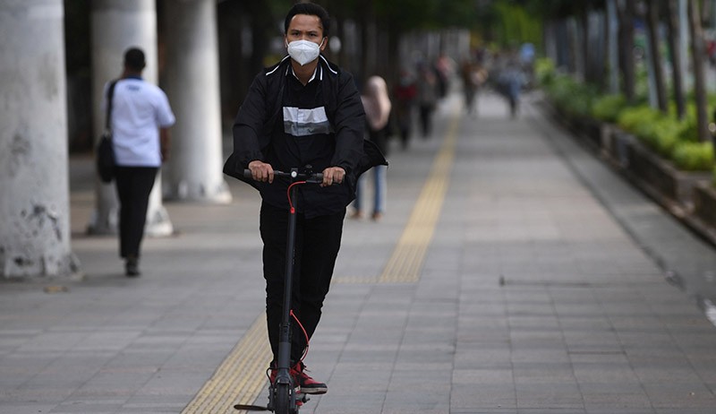 PPKM Jawa Bali Diperpanjang Dua Pekan - Bagian 2