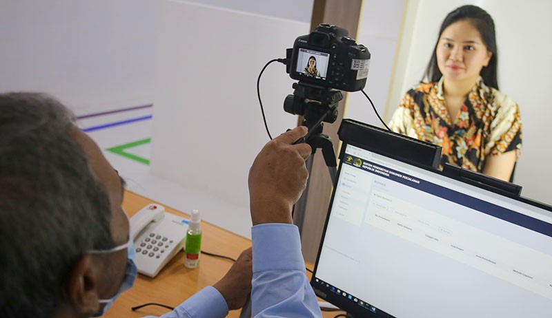 Membuat Paspor Baru Lebih Mudah di Pusat Perbelanjaan - Bagian 1