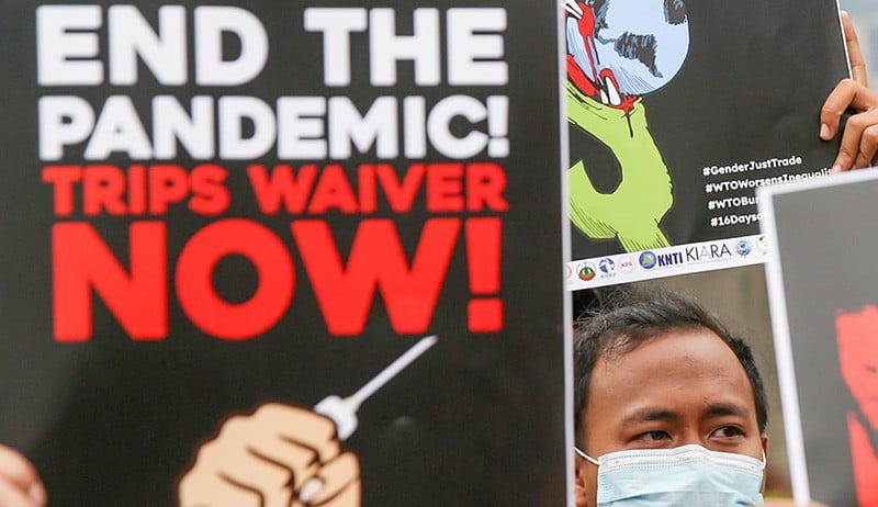 Unjuk Rasa Kecam Keterlibatan WTO yang Merugikan Ekonomi Rakyat Kecil - Bagian 3