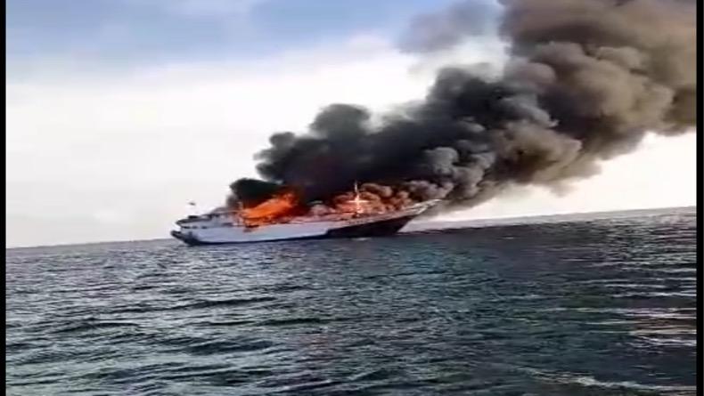 9 ABK KM Berkat Niaga Selamat Usai Kapal Terbakar Dievakuasi ke Pos TNI AL Muntok