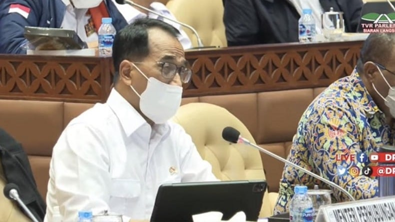 Tekan Mobilitas saat Nataru, Pelaku Perjalanan Wajib Punya Stiker dari RT-RW Setempat