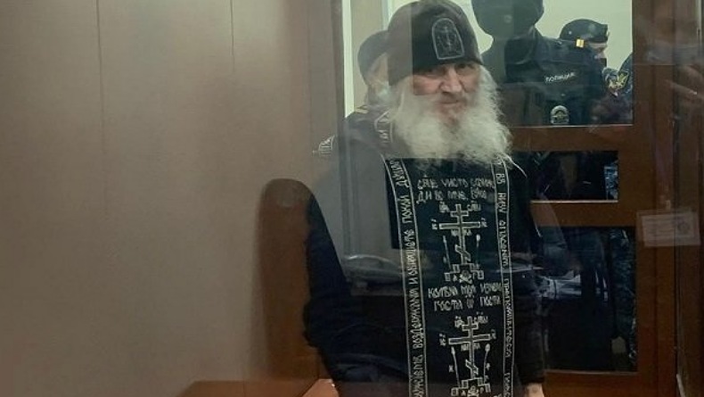 Hasut Puluhan Biarawati Bunuh Diri, Pastor Ini Divonis 3,5 Tahun Penjara