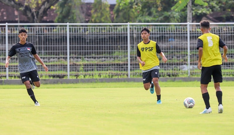 Tim Indonesia Allstars U-20 Latihan Jelang International Youth Championship 2021 - Bagian 3