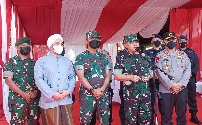 title TNI AD Akan Rekrut Santri, KSAD Jenderal Dudung: Mereka Sudah Pasti Terjaga Akhlaknya TNI AD Akan Rekrut Santri, KSAD Jenderal Dudung: Mereka Sudah Pasti Terjaga Akhlaknya