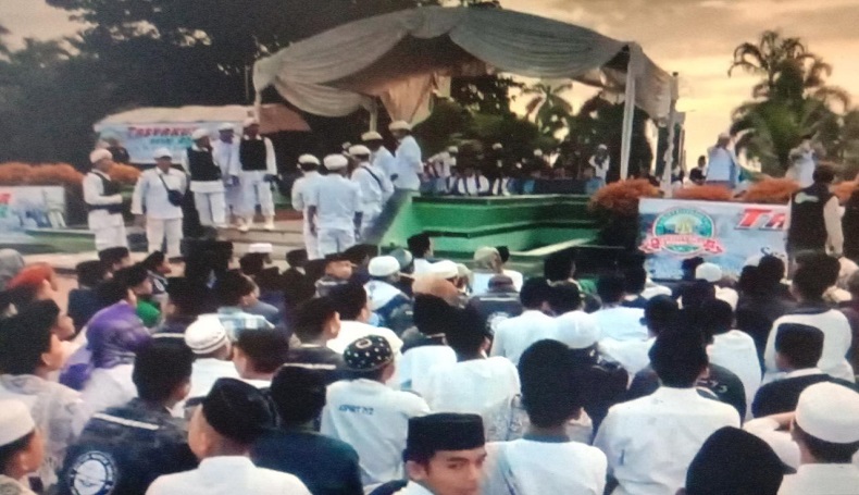 Gagal ke Jakarta, Massa Gelar Reuni 212 dengan Doa Bersama di Masjid Agung Ciamis