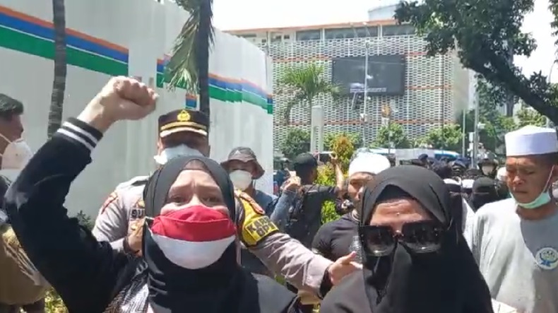 TNI-Polri Bubarkan Massa Reuni 212, Panitia: Kita Pulang
