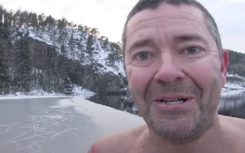 title YouTuber Terkenal Tewas Kecelakaan saat Rekam Aktivitas Main Seluncur Es YouTuber Terkenal Tewas Kecelakaan saat Rekam Aktivitas Main Seluncur Es