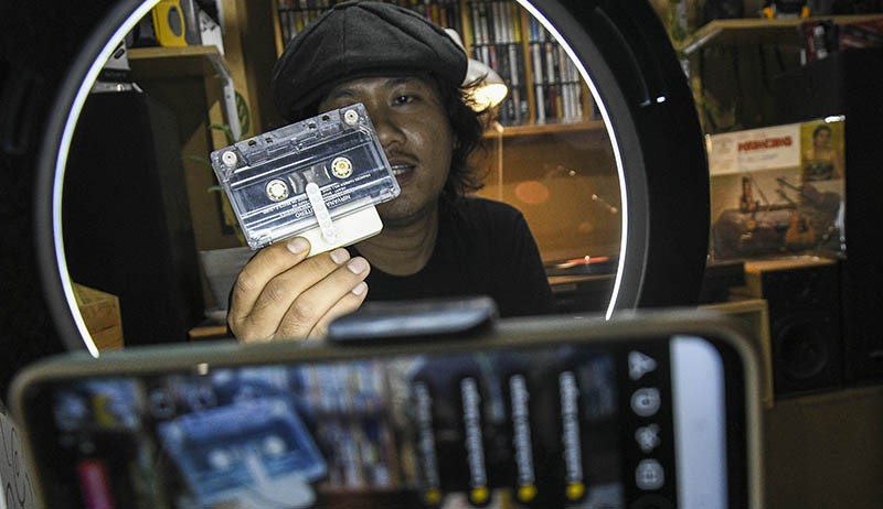 Merawat Piringan Hitam dan Kaset Pita - Bagian 2