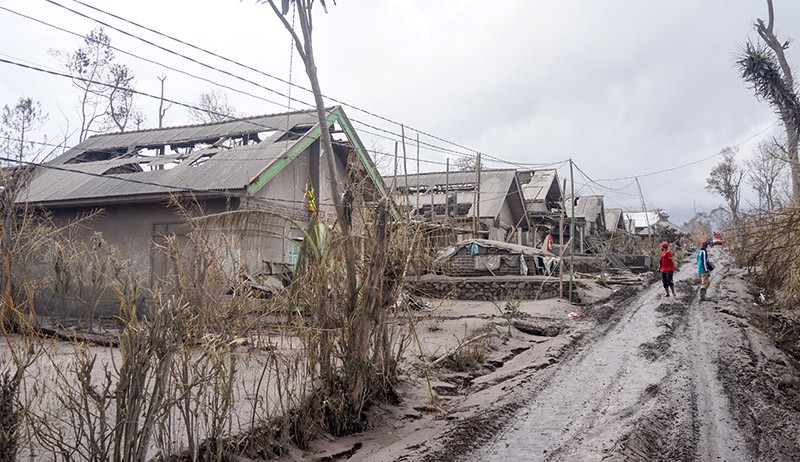 Hampir Semua Rumah Runtuh Diterjang Awan Panas, Begini Kondisi Desa Curah Kobokan - Bagian 1