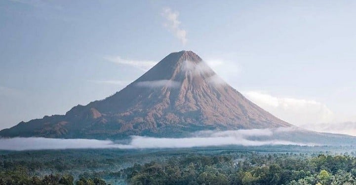 Dewa 19 Abadikan Keperkasaan Puncak Gunung Semeru Lewat Lagu Mahameru