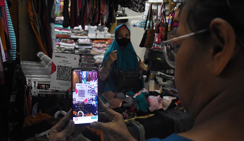 Pengguna QRIS di Jakarta Tembus 2 Juta Unit Usaha - Bagian 2