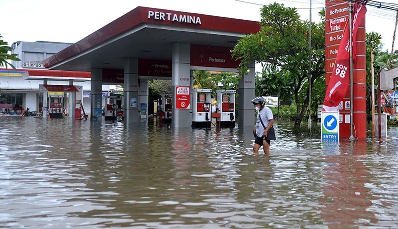 Kawasan Wisata Kuta Bali Terendam Banjir - Bagian 2