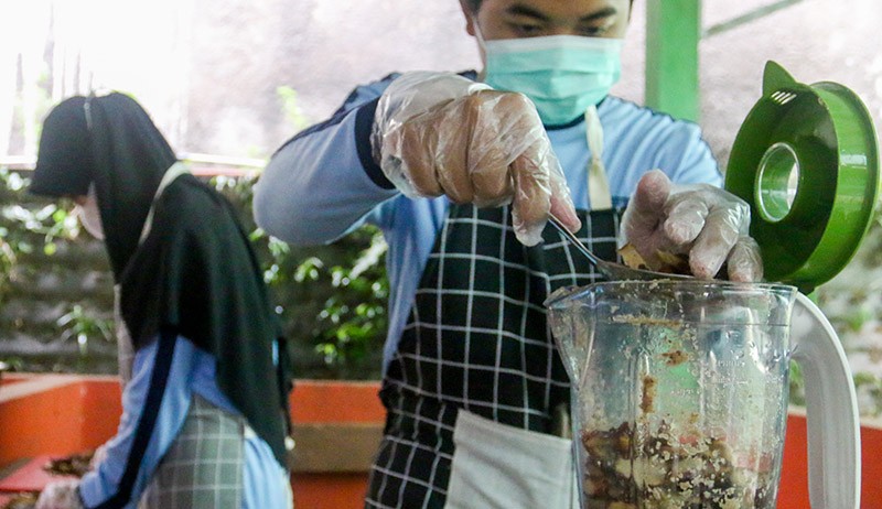 Pelajar SMK Belajar Membuat Jahe Merah Instan - Bagian 2