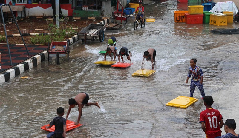 Pulau Panggang Terendam Banjir Rob - Bagian 2