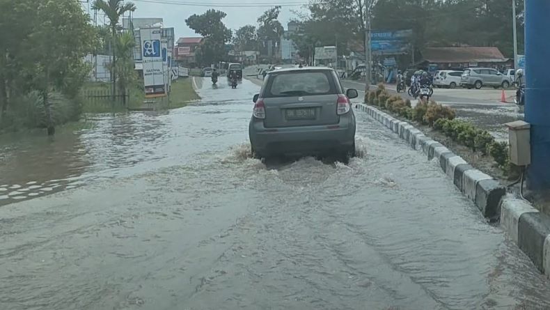 Waspada Banjir Rob, BPBD Bangka Tengah Siagakan Relawan di Titik Rawan 