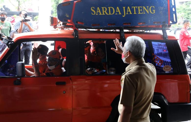title Pemprov Jateng Kirim Logistik dan Tim Relawan ke Lokasi Bencana Semeru Pemprov Jateng Kirim Logistik dan Tim Relawan ke Lokasi Bencana Semeru