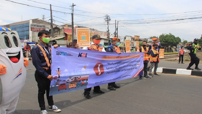 Mengenal Komunitas Edan Sepur, Kerap Ikut Sosialisasi Keselamatan di Perlintasan KA