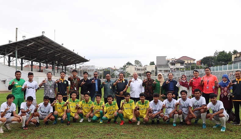 Ketua DPD Kunjungi Stadion Sepak Bola UMJ di Cireundeu Tangsel