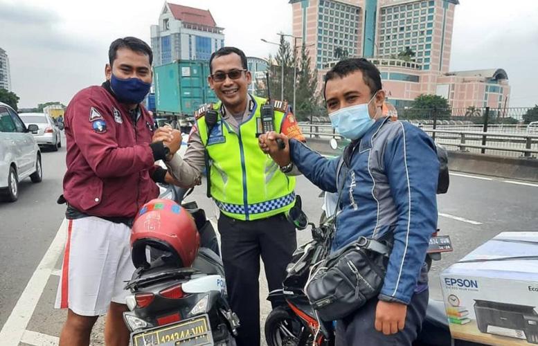 Temukan iPhone Milik Anggota Paspampres, Ini yang Dilakukan Pengemudi Ojol