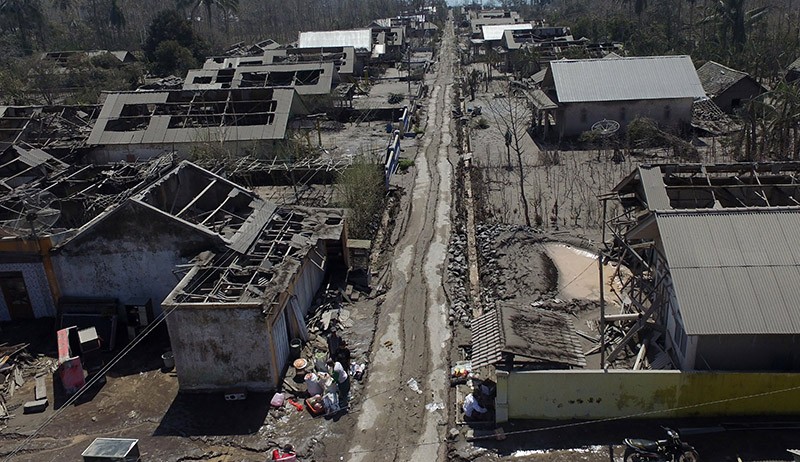 Penampakan dari Udara Desa Curah Kobokan Hancur Diterjang Awan Panas Gunung Semeru - Bagian 3
