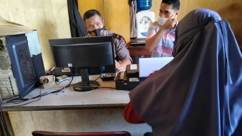 Tak Terima Ditegur Karaoke Malam-Malam, Pemilik Warung Siram Bidan Pakai Air Panas