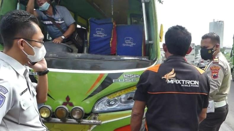 Kecelakaan Bus Di Jalur Pantura Demak, Begini Pengakuan Sopir