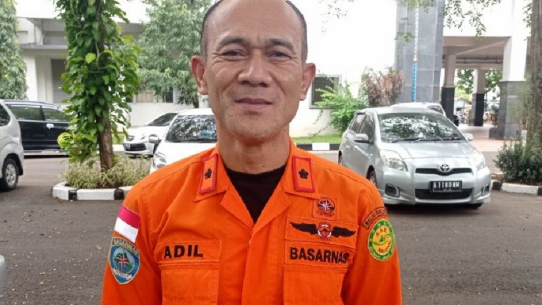 Kantor SAR Banten Evakuasi Jasad Pria dari Pulau Panjang