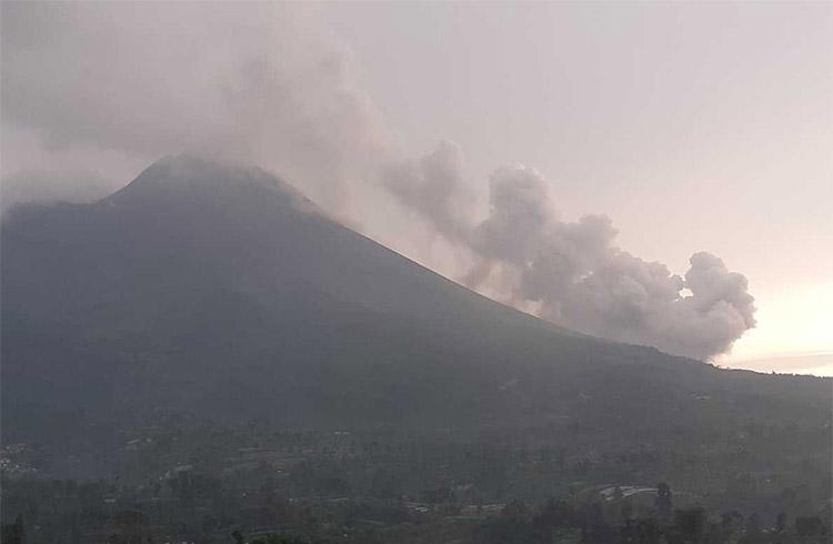 Aktivitas Gunung Merapi Masih Tinggi, Alami 108 Kali Gempa Guguran