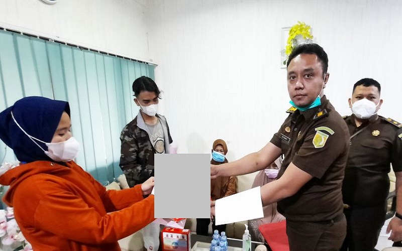Pencuri 2 Kotak Susu Formula di Banjarmasin Dibebaskan dari Tuntutan