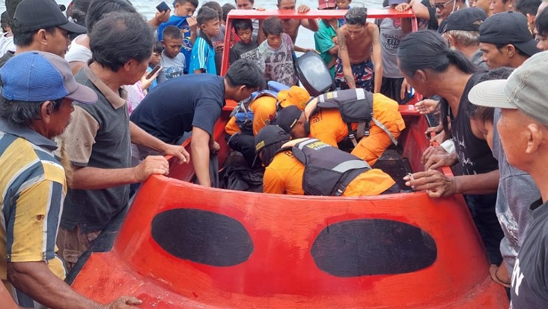 Dihantam Ombak Besar, Pemuda Minahasa Ditemukan Tewas usai Melompat dari Perahu