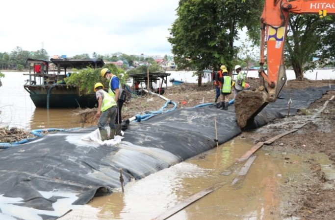 Infrastruktur Darurat Banjir di Sintang Ditarget Kelar Maret 2022