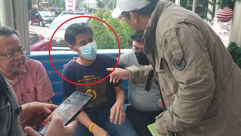 title Tim Kejagung dan Kejati Jabar Tangkap Buronan Korupsi Proyek SIMDA Irianto Suryoputro Tim Kejagung dan Kejati Jabar Tangkap Buronan Korupsi Proyek SIMDA Irianto Suryoputro
