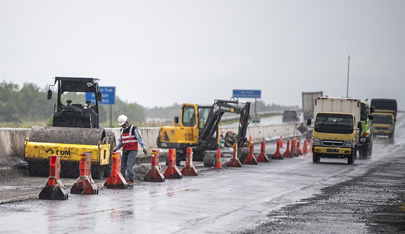 Jalan Tol Trans Sumatera Diperbaiki Jelang Libur Natal dan Tahun Baru - Bagian 1