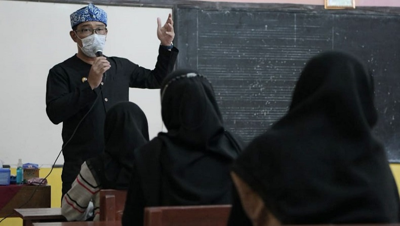 Ridwan Kamil Edukasi 20 Remaja Garut Diduga Terpapar Paham Radikal NII