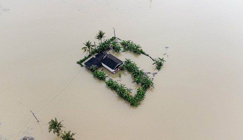 Dampak Sungai Citarum Meluap, 236 Rumah di Karawang Terendam Banjir - Bagian 1