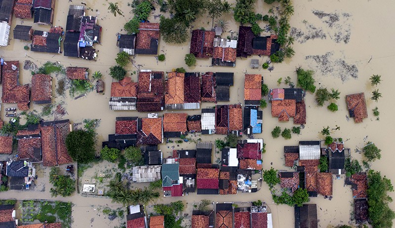 Dampak Sungai Citarum Meluap, 236 Rumah di Karawang Terendam Banjir - Bagian 2