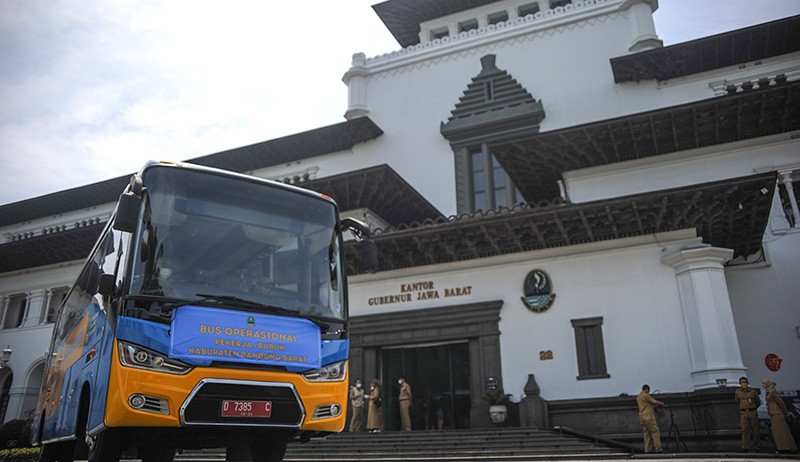 Pemprov Jabar Berikan Bus Operasional untuk Buruh - Bagian 1