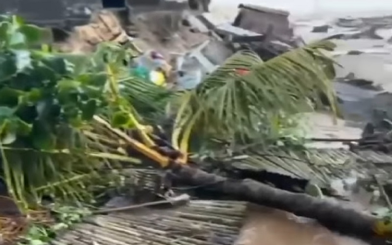 Banjir Bandang Di Nusa Penida Bali, Rumah, Mobil Hingga Objek Wisata Rusak